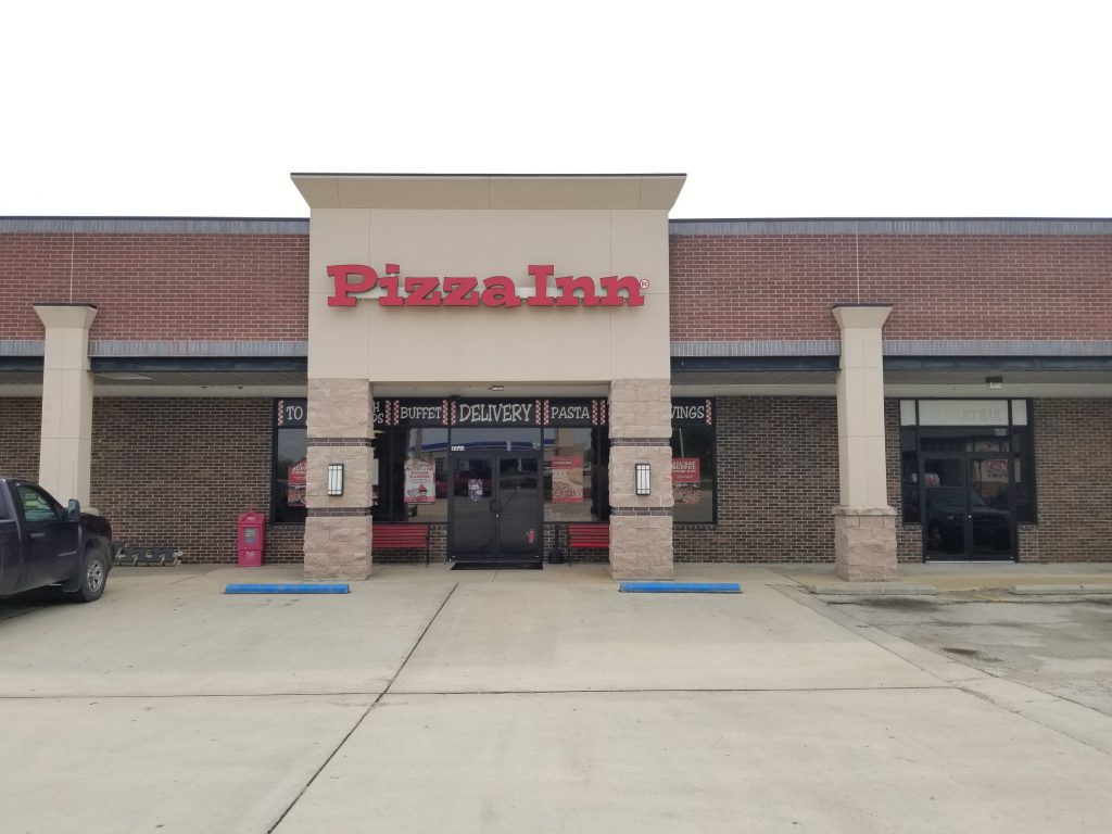 Pizza Buffet in Salem Pizza Inn