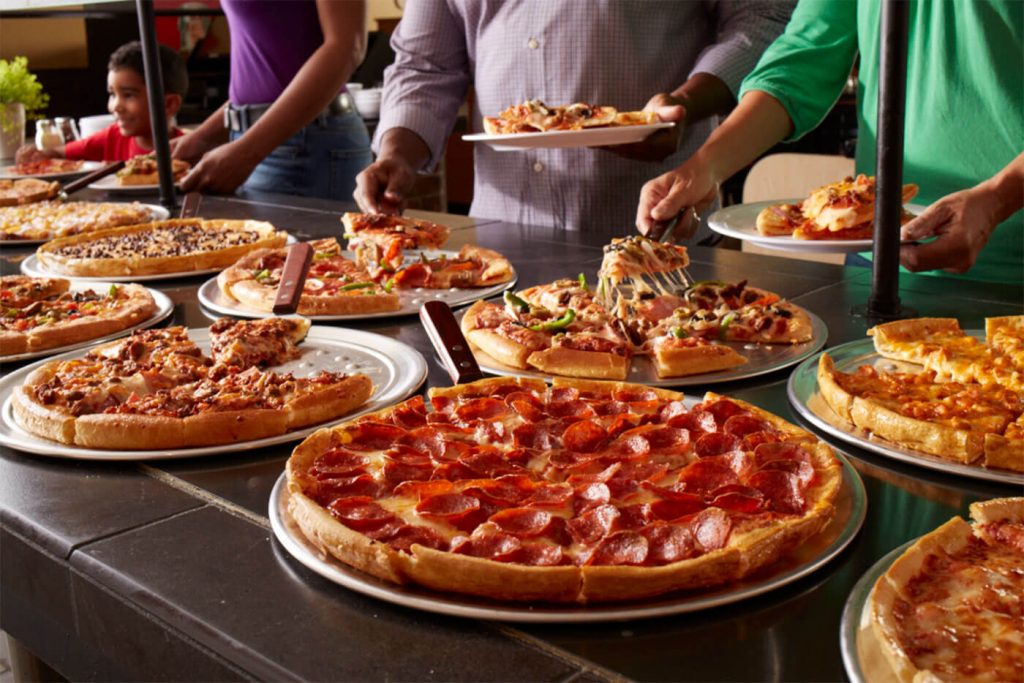Buffet feature - Pizza Inn